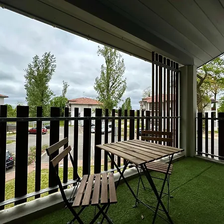 L'emeraude - Proche Hopital - Parking - Clim - Fibre - Terrasse