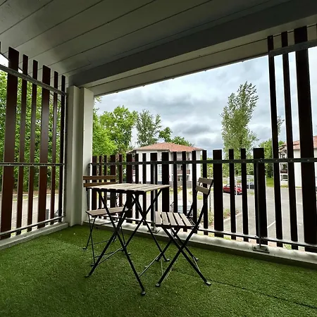 L'emeraude - Proche Hopital - Parking - Clim - Fibre - Terrasse Apartment