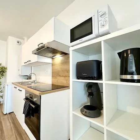 L'emeraude - Proche Hopital - Parking - Clim - Fibre - Terrasse Appartement *