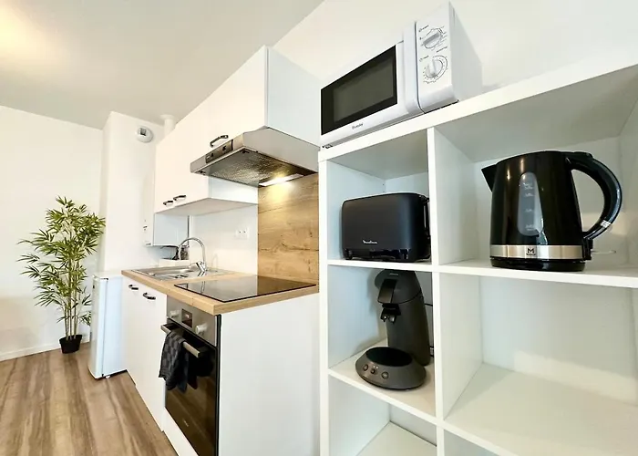 L'emeraude - Proche Hopital - Parking - Clim - Fibre - Terrasse Appartement *