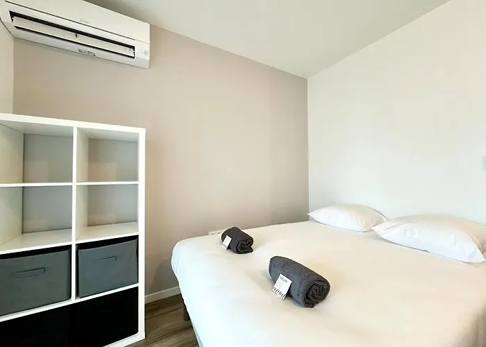 L'emeraude - Proche Hopital - Parking - Clim - Fibre - Terrasse Appartement *